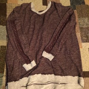 Maurice’s Pullover top